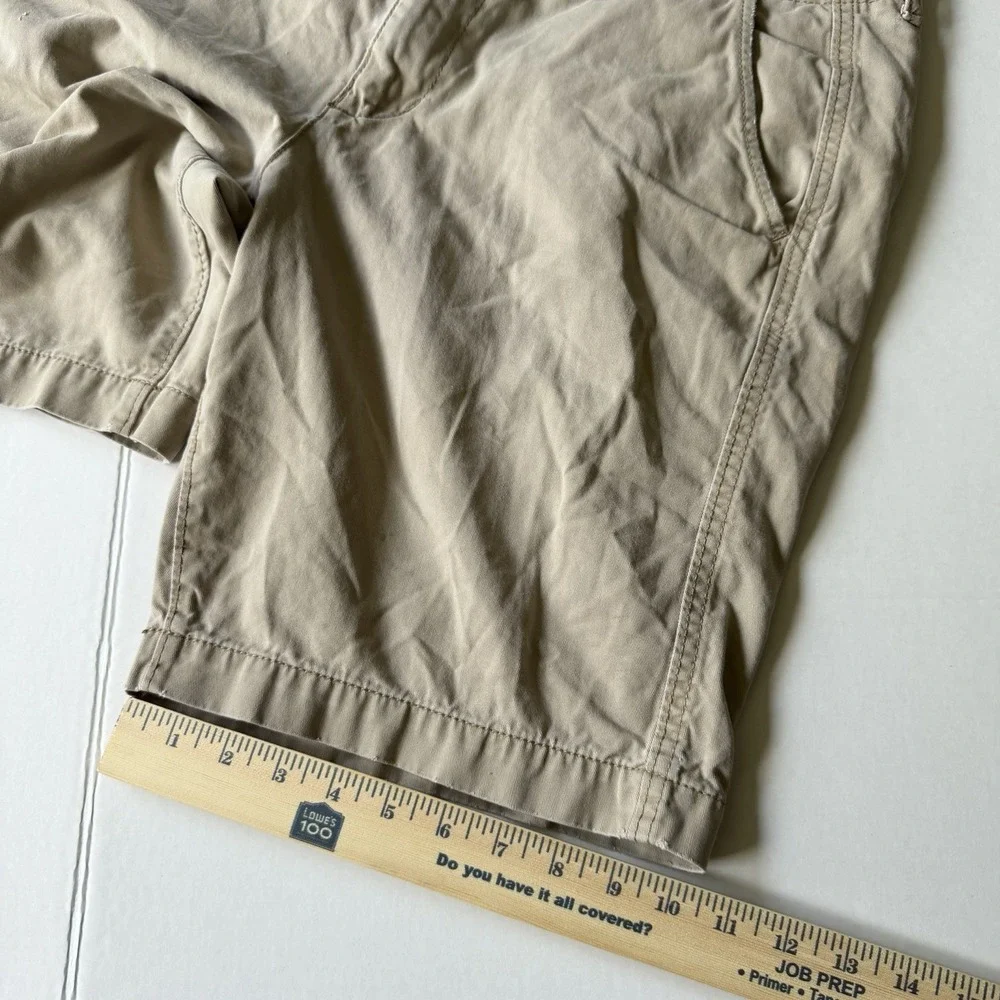 American Eagle Outfitters Men's Classic Beige Cotton Cargo Shorts Button Pockets